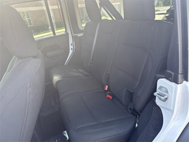Photo of 2021 Bright White Clearcoat Jeep Wrangler Unlimited