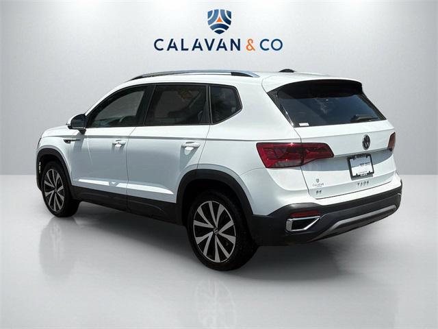 Photo of 2024 Gray Volkswagen Taos