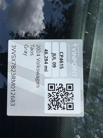 Photo of 2024 Gray Volkswagen Taos