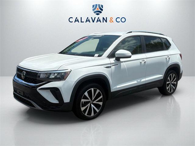 Photo of 2024 Gray Volkswagen Taos
