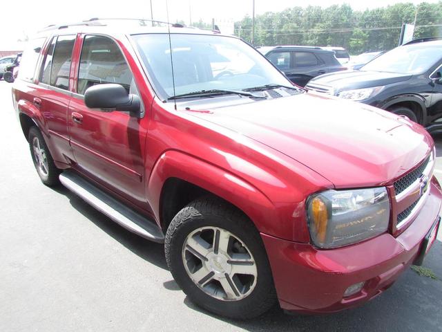 Photo of 2006 Maroon Chevrolet Trailblazer