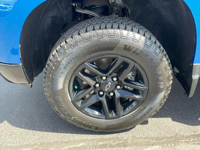 Photo of 2022 Glacier Blue Metallic Chevrolet Silverado 1500