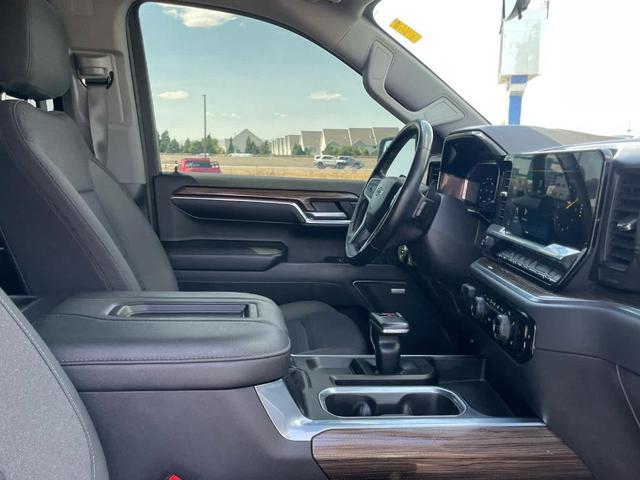Photo of 2022 Glacier Blue Metallic Chevrolet Silverado 1500