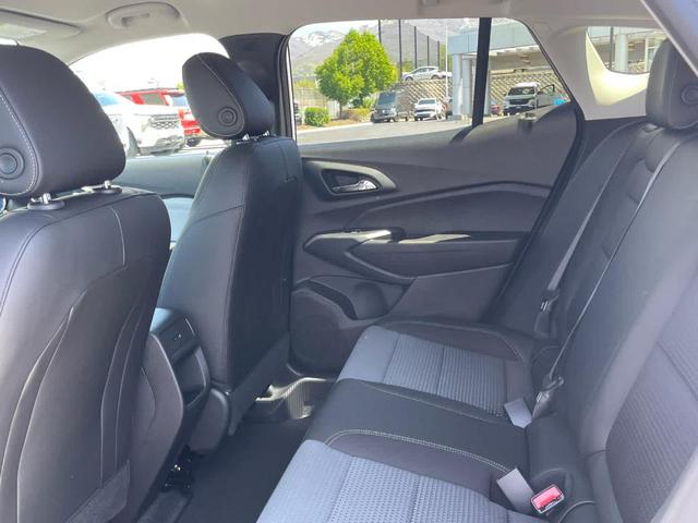 Photo of 2025 Summit White Chevrolet Trax