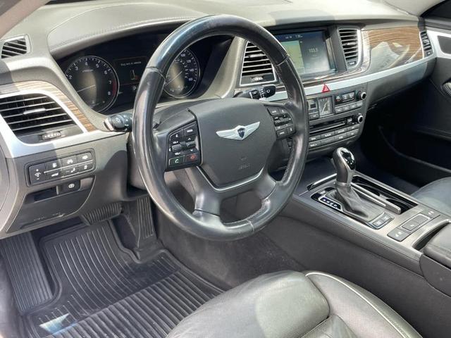 Photo of 2015 Casablanca White Hyundai Genesis