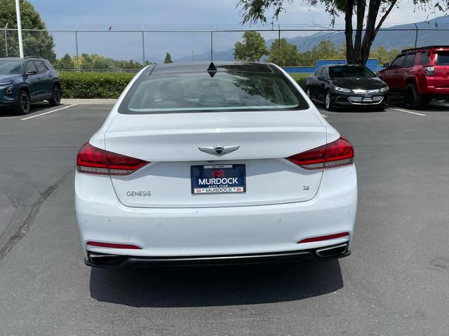 Photo of 2015 Casablanca White Hyundai Genesis