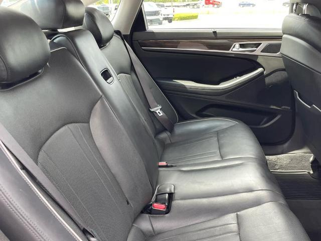 Photo of 2015 Casablanca White Hyundai Genesis