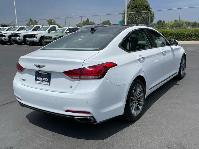 Photo of 2015 Casablanca White Hyundai Genesis