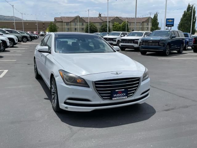Photo of 2015 Casablanca White Hyundai Genesis