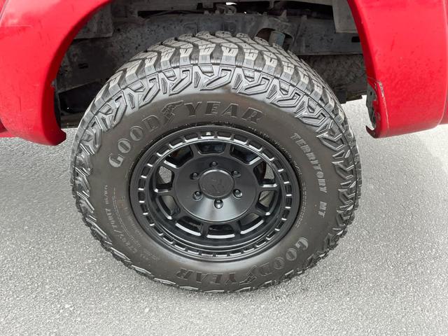 Photo of 2012 Barcelona Red Metallic Toyota Tacoma