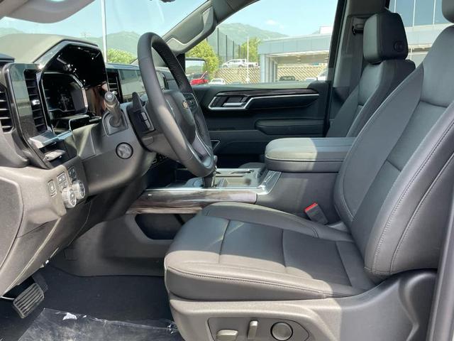 Photo of 2025 Sterling Gray Metallic Chevrolet Silverado 1500