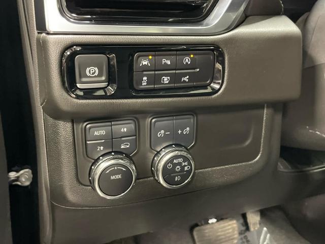 Photo of 2025 Onyx Black GMC Yukon XL
