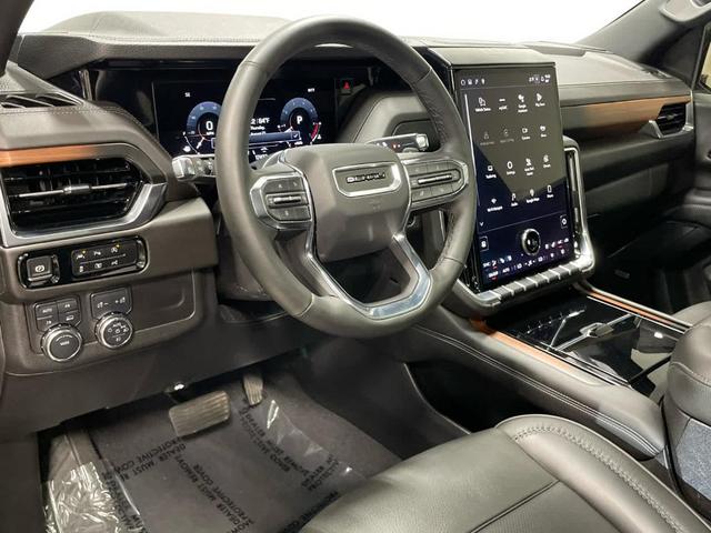 Photo of 2025 Onyx Black GMC Yukon XL
