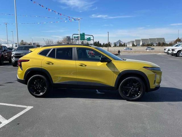 Photo of 2025 Nitro Yellow Chevrolet Trax