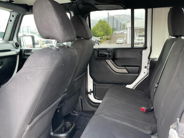 Photo of 2018 Bright White Clearcoat Jeep Wrangler JK Unlimited