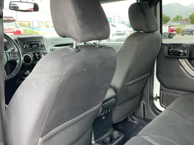 Photo of 2018 Bright White Clearcoat Jeep Wrangler JK Unlimited