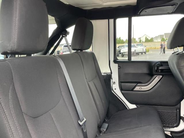 Photo of 2018 Bright White Clearcoat Jeep Wrangler JK Unlimited