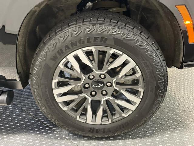 Photo of 2025 Black Chevrolet Tahoe
