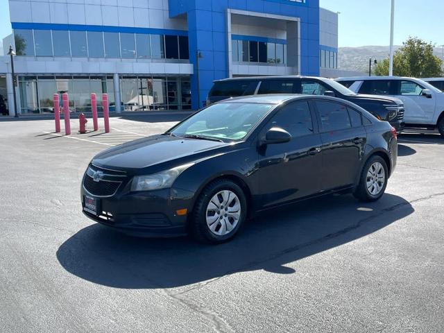 Photo of 2014 Black Granite Metallic Chevrolet Cruze