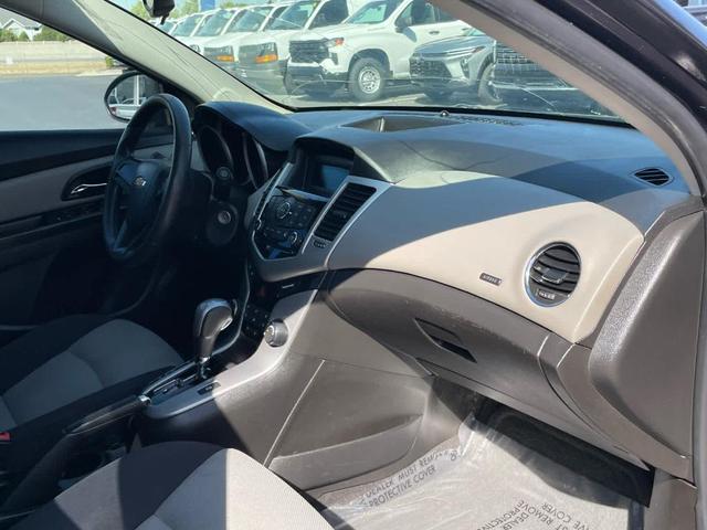Photo of 2014 Black Granite Metallic Chevrolet Cruze