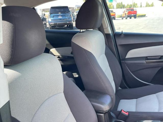 Photo of 2014 Black Granite Metallic Chevrolet Cruze