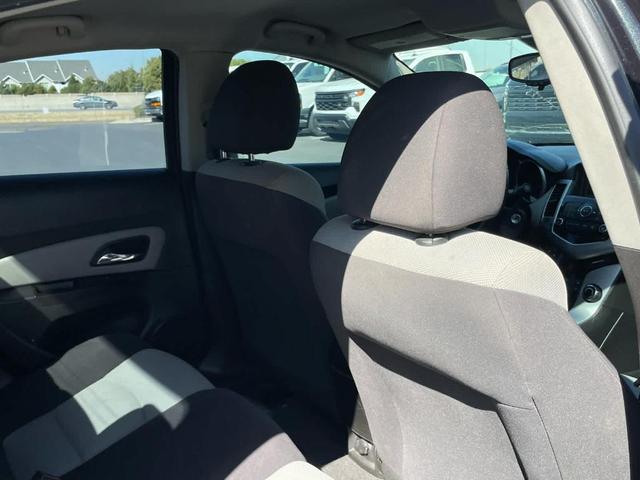 Photo of 2014 Black Granite Metallic Chevrolet Cruze