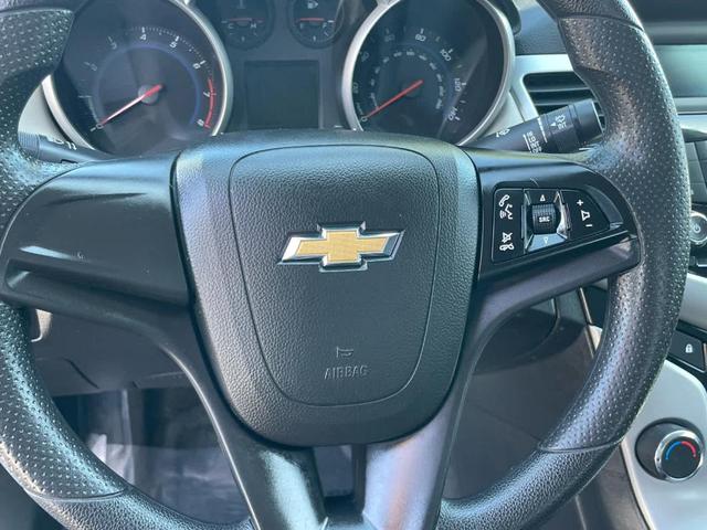 Photo of 2014 Black Granite Metallic Chevrolet Cruze