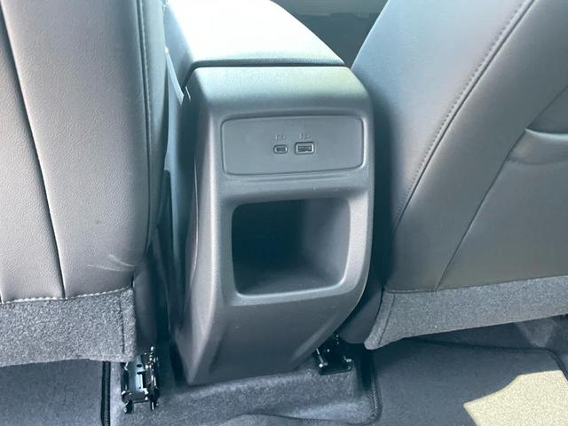 Photo of 2025 Summit White Chevrolet Trax