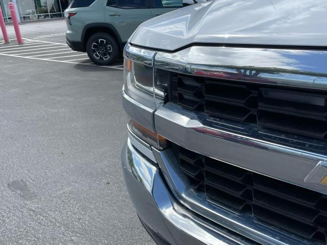 Photo of 2016 Summit White Chevrolet Silverado 1500