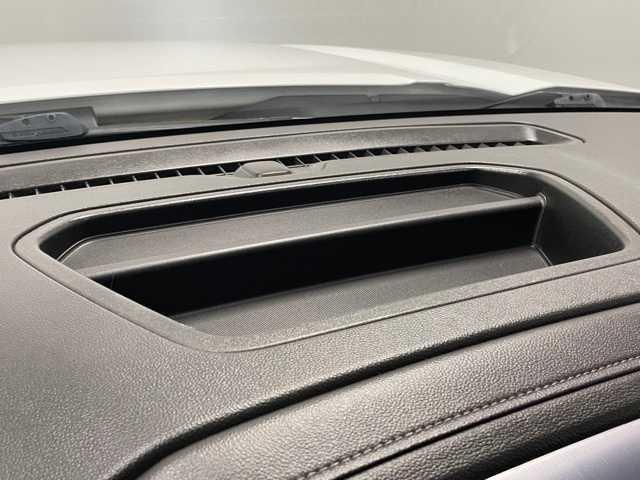 Photo of 2021 Summit White GMC Sierra 1500