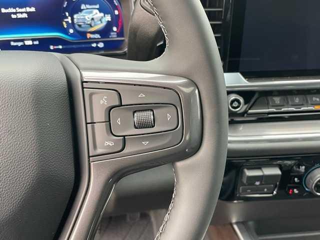 Photo of 2025 Iridescent Pearl Tricoat Chevrolet Silverado 2500