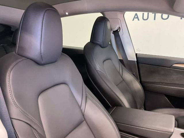 Photo of 2023 Black Tesla Model Y