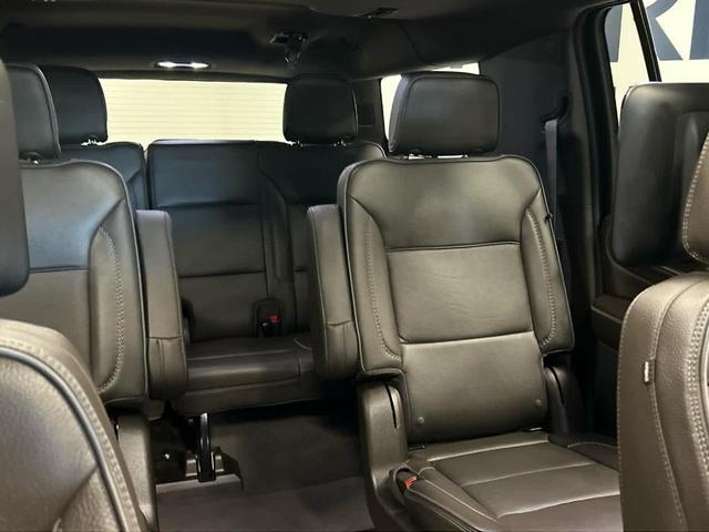 Photo of 2024 Onyx Black GMC Yukon XL