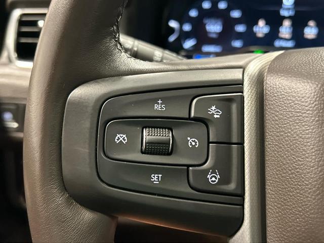 Photo of 2024 Onyx Black GMC Yukon XL