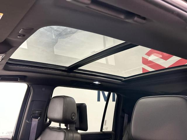 Photo of 2024 Onyx Black GMC Yukon XL