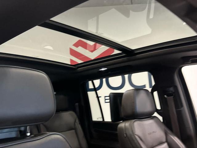 Photo of 2024 Onyx Black GMC Yukon XL