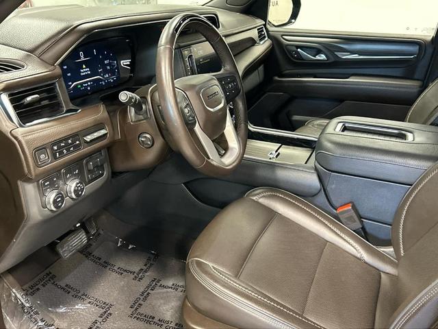 Photo of 2024 Onyx Black GMC Yukon XL