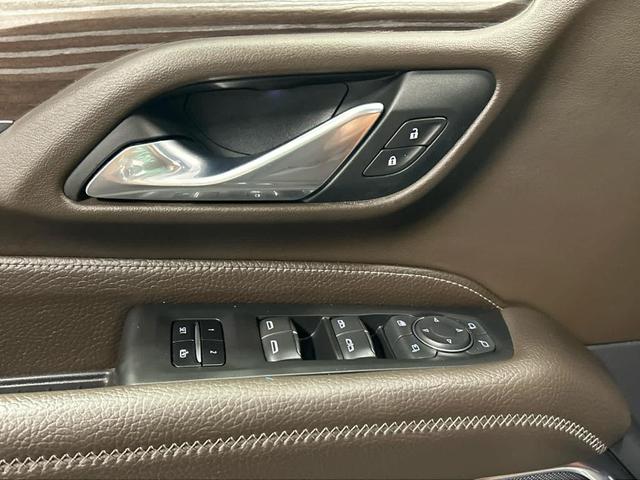 Photo of 2024 Onyx Black GMC Yukon XL