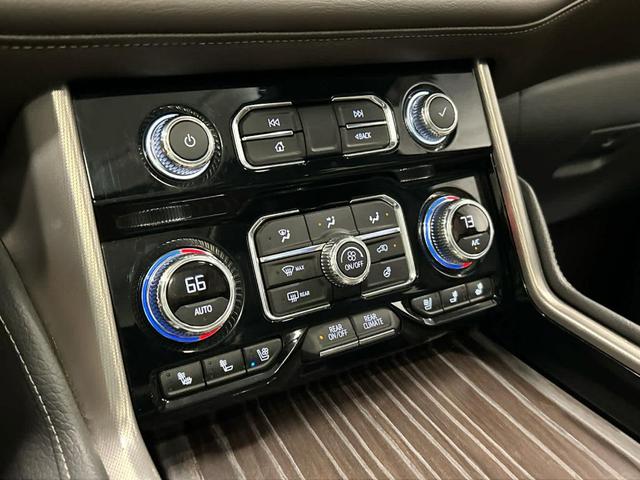 Photo of 2024 Onyx Black GMC Yukon XL