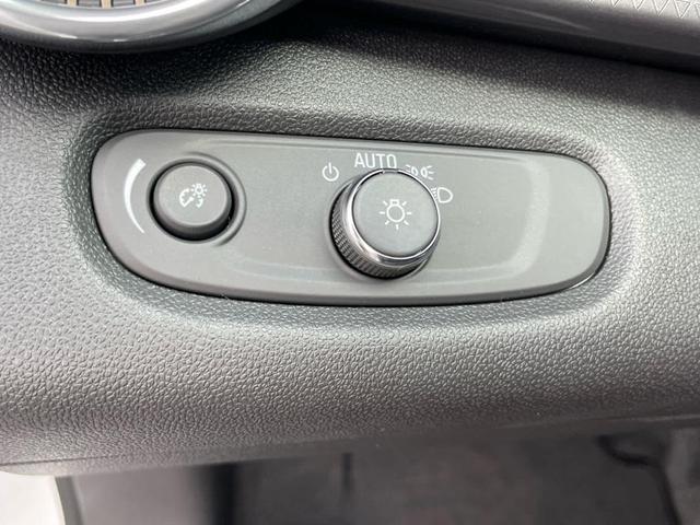 Photo of 2025 Summit White Chevrolet Trax