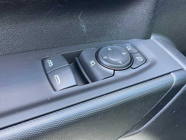 Photo of 2025 Summit White Chevrolet Silverado 3500