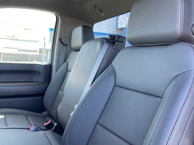 Photo of 2025 Summit White Chevrolet Silverado 3500