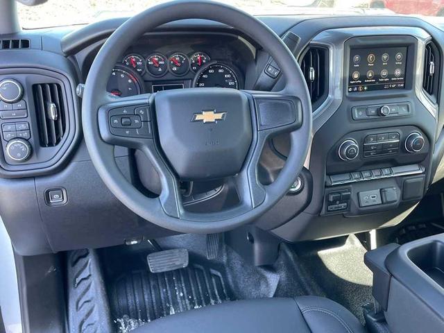 Photo of 2025 Summit White Chevrolet Silverado 3500