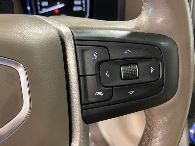 Photo of 2021 White Frost Tri-Coat GMC Yukon