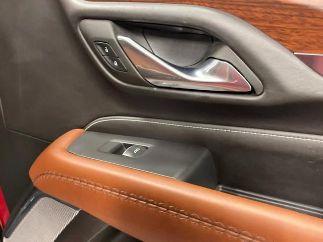 Photo of 2023 Volcanic Red GMC Yukon XL