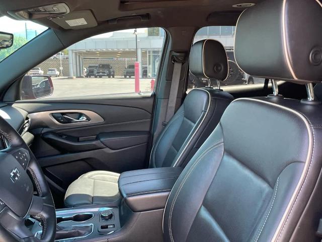 Photo of 2023 Radiant Red Chevrolet Traverse