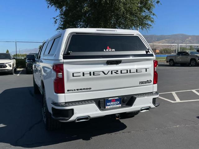 Photo of 2023 Iridescent Pearl Tricoat Chevrolet Silverado 1500