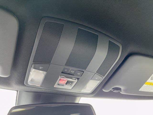 Photo of 2024 White Mitsubishi Eclipse Cross