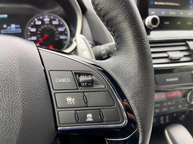 Photo of 2024 White Mitsubishi Eclipse Cross