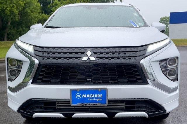 Photo of 2024 White Mitsubishi Eclipse Cross